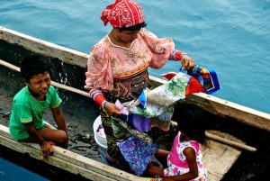 Kuna woman selling clothes, San Blas